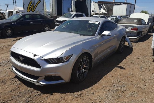 фото Ford Mustang