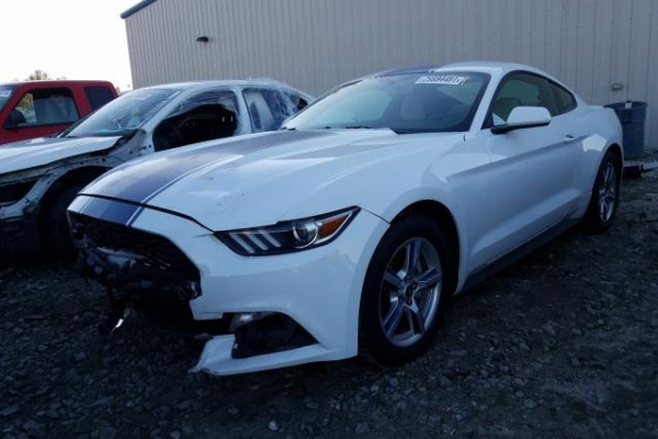 фото Ford Mustang