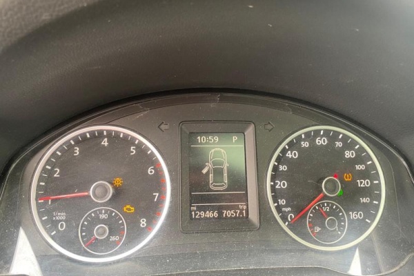 фото Volkswagen Tiguan S