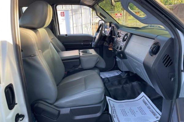 фото Ford F-150 SUPER DUTY