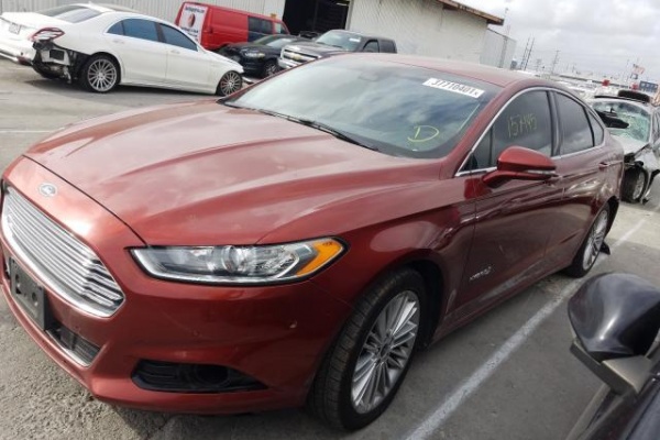фото Ford Fusion SE HYBRID