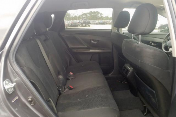 фото TOYOTA VENZA