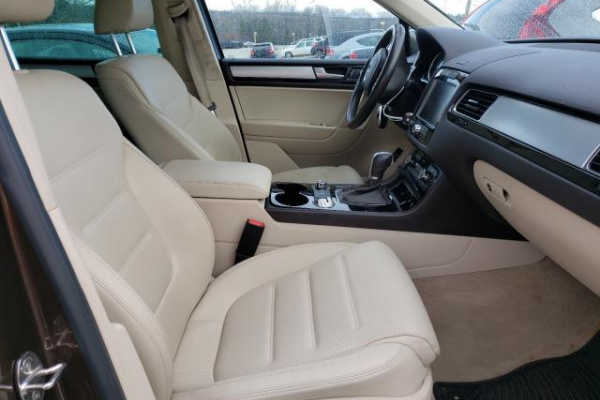 фото Volkswagen TOUAREG V6 TDI