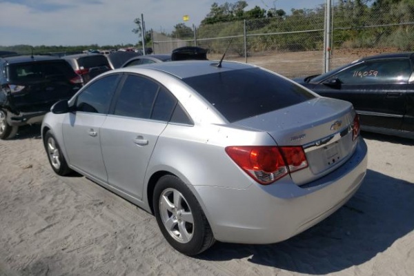 фото Chevrolet Cruze LT