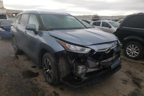 фото Toyota HIGHLANDER XLE