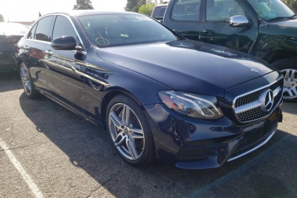 фото Mercedes Benz E 300