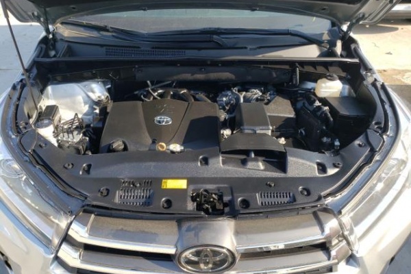 фото Toyota Highlander LIMITED