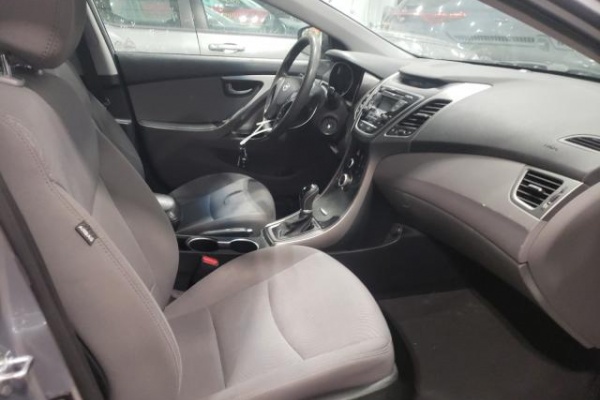 фото Hyundai Elantra SE