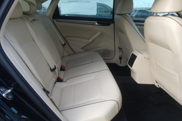 фото Volkswagen Passat Se