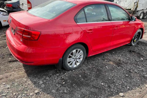 фото Volkswagen Jetta TDI