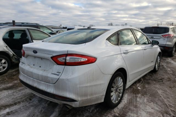 фото FORD FUSION SE HYBRID