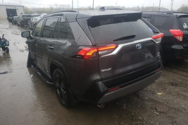 фото Toyota RAV4 XSE
