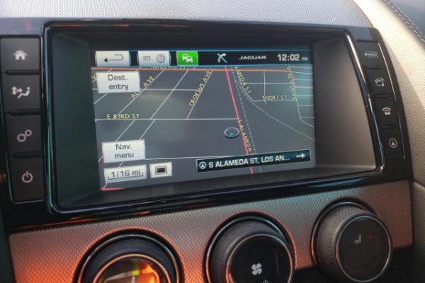 фото Jaguar F-TYPE