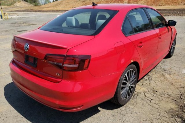 фото Volkswagen Jetta BASE
