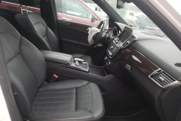 фото Mercedes-Benz GLE 350 4MATIC