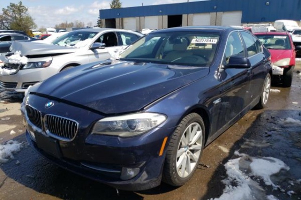 фото BMW 528 XI