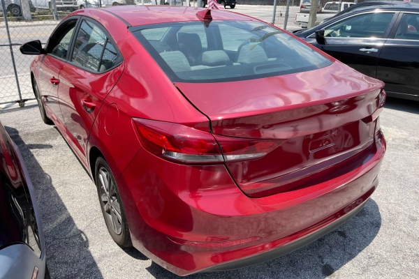 фото Hyundai Elantra SEL