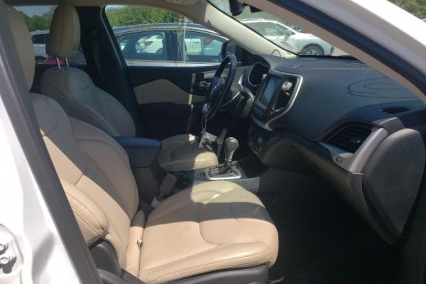 фото jeep CHEROKEE LATITUDE