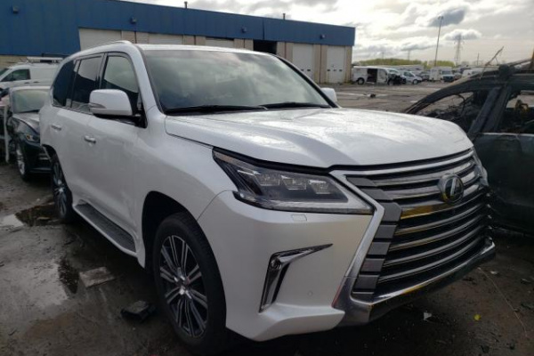 фото LEXUS LX 570