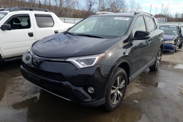 фото Toyota RAV4 XLE