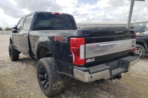 фото Ford F-150 SUPER DUTY