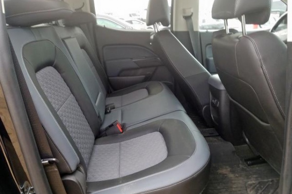 фото Chevrolet COLORADO Z71