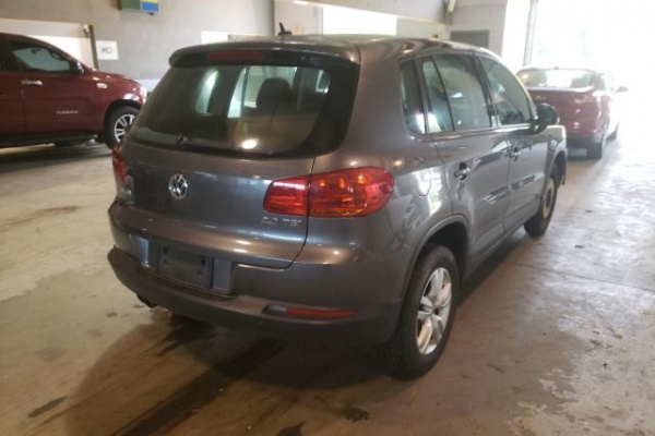 фото Volkswagen TIGUAN