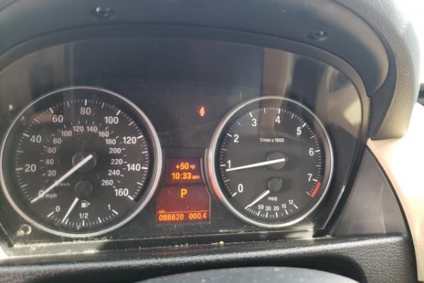 фото BMW X1 SDRIVE28I