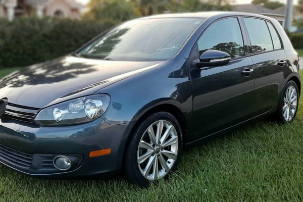 фото Volkswagen Golf
