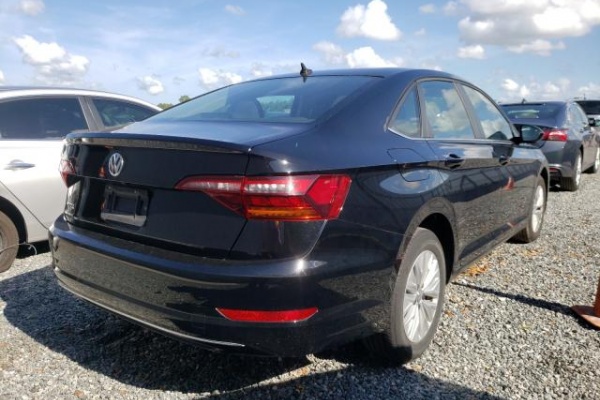 фото Volkswagen Jetta S