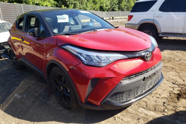 фото TOYOTA C-HR XLE