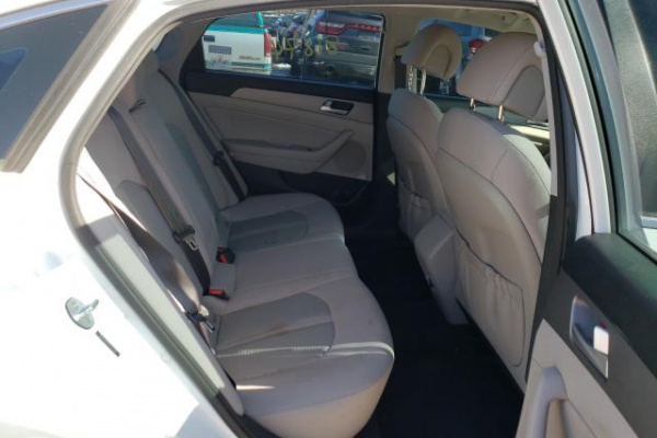 фото HYUNDAI SONATA