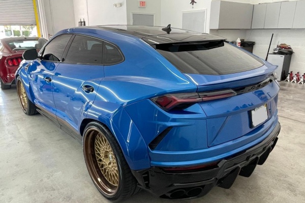 фото Lamborghini URUS