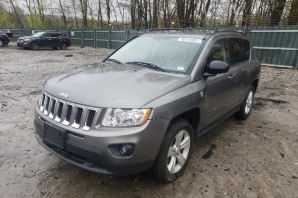 фото Jeep Compass SPORT