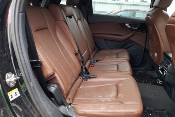 фото Audi Q7 PRESTIGE
