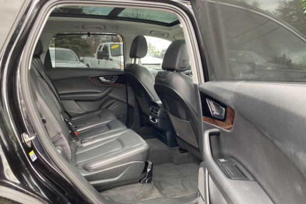 фото Audi Q7 PRESTIGE
