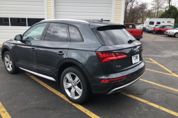 фото Audi Q5 PREMIUM