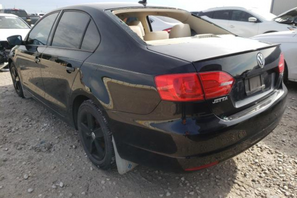 фото VOLKSWAGEN JETTA