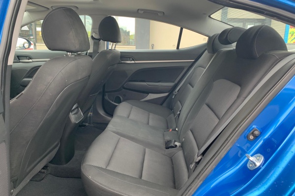 фото Hyundai Elantra SEL