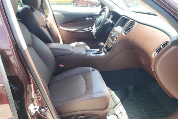 фото Infiniti QX50