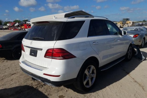 фото Mercedes-Benz GLE 350