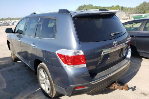 фото Toyota HIGHLANDER LIMITED