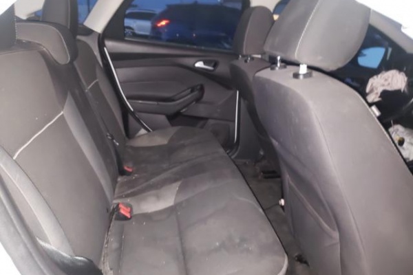 фото Ford Focus SE