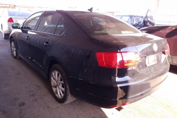 фото Volkswagen Jetta SE