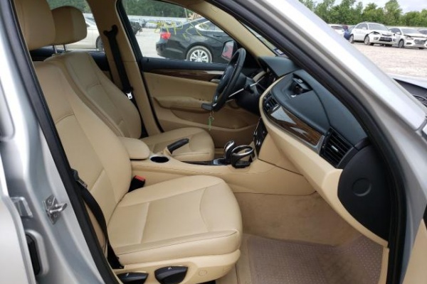 фото BMW X1 SDRIVE28I