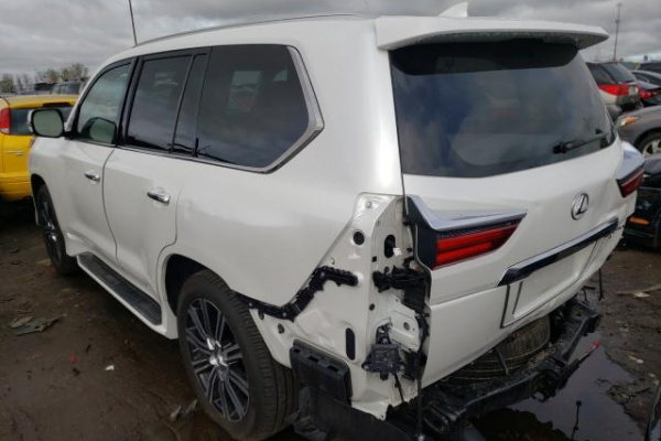 фото LEXUS LX 570