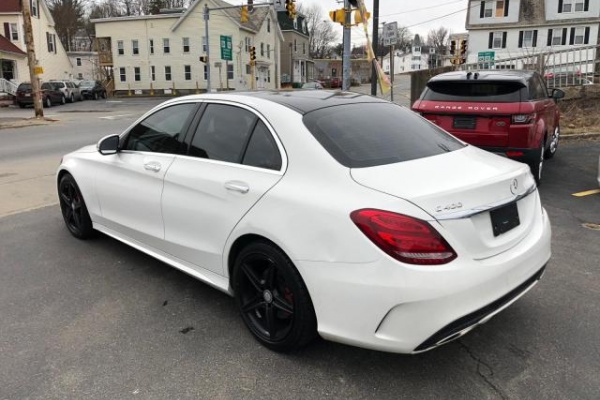 фото Mercedes-Benz C 300 4MATIC