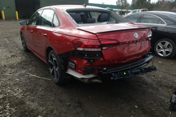 фото Volkswagen Passat R-LINE