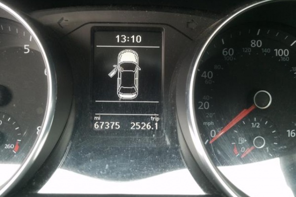 фото Volkswagen Passat S