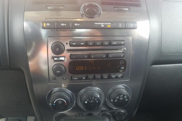 фото HUMMER H3T ALPHA